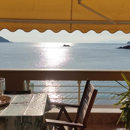 Seasthedayapartment Néa Péramos المظهر الخارجي الصورة
